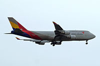 HL7423 @ EGLL - Boeing 747-48EM [25782] (Asiana Airlines) Home~G 07/05/2015. On approach 27L.