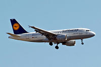 D-AIBA @ EGLL - Airbus A319-114 [4141] (Lufthansa) Home~G 09/05/2015. On approach 27L.