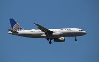 N486UA @ KSEA - Airbus A320