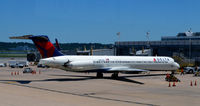 N907DL @ KDCA - Gate 17 National - by Ronald Barker