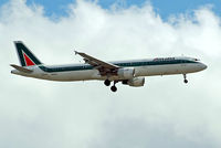 I-BIXQ @ EGLL - Airbus A321-112 [0586] (Alitalia) Home~G 09/05/2015. On approach 27L.