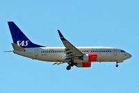 SE-RET @ EGLL - Boeing 737-76N [32734] (SAS Scandinavian Airlines) Home~G 23/07/2012. On approach 27L.