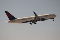 N199DN @ ATL - Delta 767-300