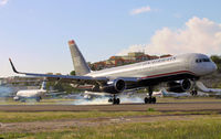 N935UW @ TNCM - N935UW