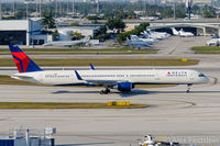 N595NW @ FLL - Ft. Lauderdale - by Alex Feldstein