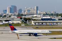 N635DL @ FLL - Ft. Lauderdale - by Alex Feldstein