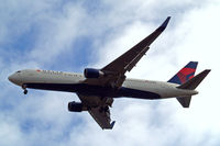 N193DN @ EGLL - Boeing 767-332ER [28450] (Delta Air Lines) Home~G 03/06/2015. On approach 27R.