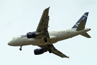 YR-ASB @ EGLL - Airbus A318-111 [2955] (TAROM) Home~G 01/06/2015. On approach 27R. - by Ray Barber