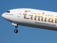 A6-EGI @ EDDH - take-off from Hamburg