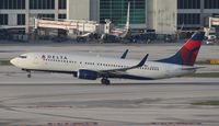 N386DA @ MIA - Delta 737-800 - by Florida Metal