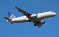 N448UA @ MCO - United - by Florida Metal