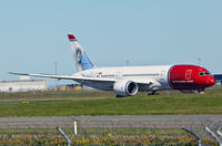 LN-LNE @ EKCH - Copenhagen 2.7.15 - by leo larsen