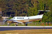 N430DD @ KPDK - Beech B200 Super King Air [BB-1243] Atlanta-Dekalb Peachtree~N 21/04/2010 - by Ray Barber