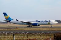 OY-VKI @ EKCH - Copenhagen 14.2.14 note the green primer
FWD Cargo door - by leo larsen