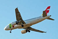 CS-TTK @ EGLL - Airbus A319-111 [1034] (TAP Portugal) Home~G 12/05/2015. On approach 27R - by Ray Barber