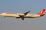 TC-JDM @ VIE - Turkish Airlines