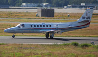 LN-IDC @ ENGM - Landing. - by Krister Karlsmoen