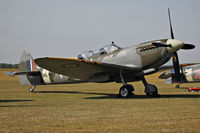 G-LFIX @ EGSU - FRXIV