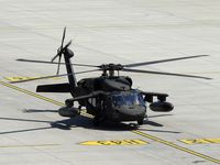 UNKNOWN @ VIE - US-Black Hawks arrived in VIE to receive fuel
