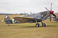 SL633 @ EGSU - Duxford 12.7.15 - by leo larsen