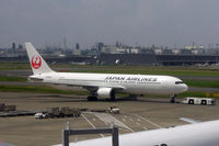 JA8398 @ RJTT - At Haneda - by Micha Lueck