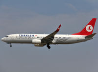TC-JFE @ LEBL - Landing rwy 25R - by Shunn311