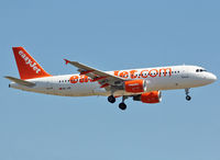 HB-JXB @ LEBL - Landing rwy 25R - by Shunn311