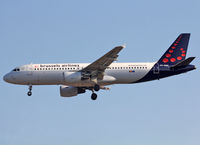 OO-SNG @ LEBL - Landing rwy 25R - by Shunn311