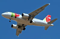 CS-TTP @ EGLL - Airbus A319-111 [1165] (TAP Portugal) Home~G 25/05/2011. On approach 27R.