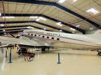 N25673 @ GLS - 1940 DOUGLAS DC3A