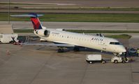 N754EV @ DFW - Delta Connection