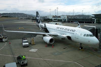 ZK-OXB @ NZWN - At Wellington - by Micha Lueck