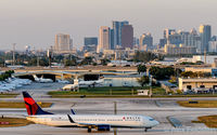 N817DN @ FLL - Ft. Lauderdale - by Alex Feldstein