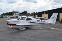 N321W @ EGTF - Cirrus SR20 at Fairoaks. - by moxy