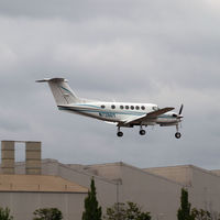N7250T @ RNT - 1985 Beech coming in for a landing - by Eric Olsen