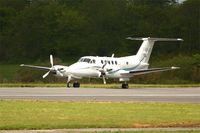 F-GHOC @ LFRB - Beech 200 Super King Air, Lining up prior take off rwy 25L, Brest-Bretagne airport (LFRB-BES) - by Yves-Q