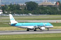 PH-EZD @ LFBO - Embraer ERJ-190-100LR, Landing Rwy 14R, Toulouse Blagnac Airport (LFBO-TLS) - by Yves-Q