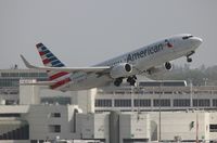 N807NN @ MIA - American