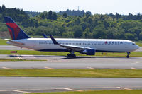 N189DN @ RJAA - At Narita - by Micha Lueck