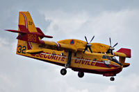F-ZBFS @ LFBD - Bordeaux-Mérignac airport, fast touchdown for fueling according to the forestfire near Bordeaux. - by Stef Van Wassenhove