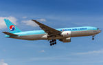 HL8251 @ EDDF - on final RW07R - by Friedrich Becker