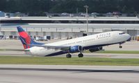 N813DN @ FLL - Delta - by Florida Metal