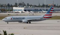 N816NN @ MIA - American