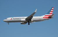N820NN @ TPA - American