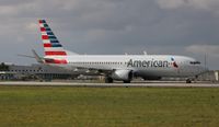 N844NN @ MIA - American