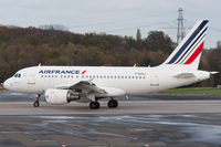 F-GUGJ @ EDDL - Düsseldorf, November 2013