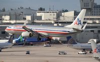 N904AN @ MIA - American - by Florida Metal