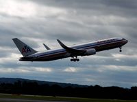 N378AN @ EGCC - At Manchester - by Guitarist