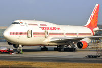VT-EVB @ VABB - On the tarmac at CSIA. - by Arjun Sarup