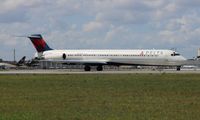 N909DE @ MIA - Delta